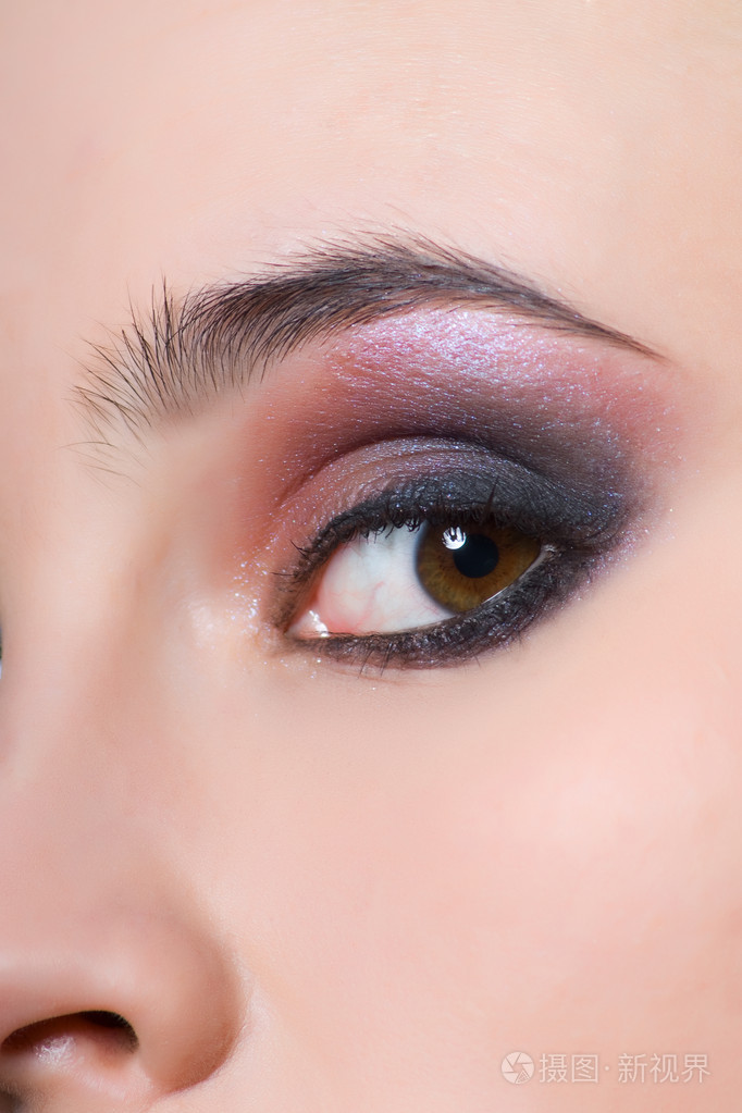 女人眼睛的特写