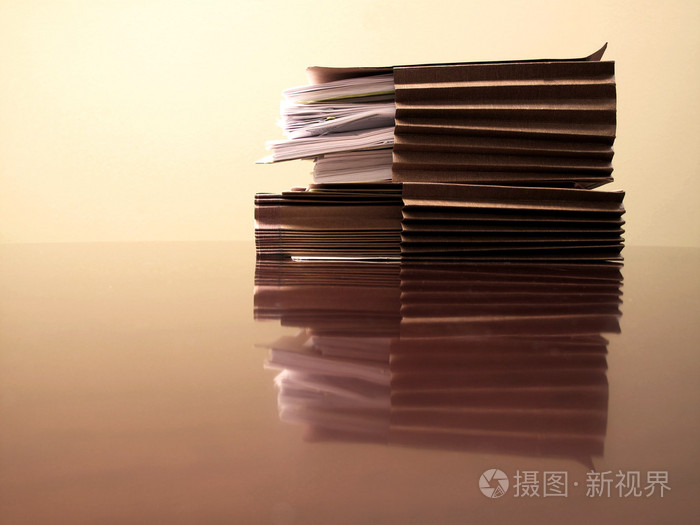 桌上的文件照片-正版商用图片194n08-摄图新视界