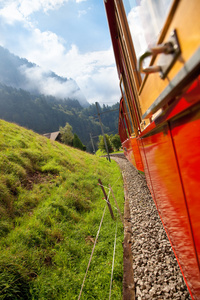 阿尔卑斯山旅游