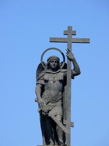 纪念碑的迈克尔  天使在索契中心