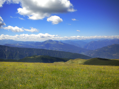 白云岩山