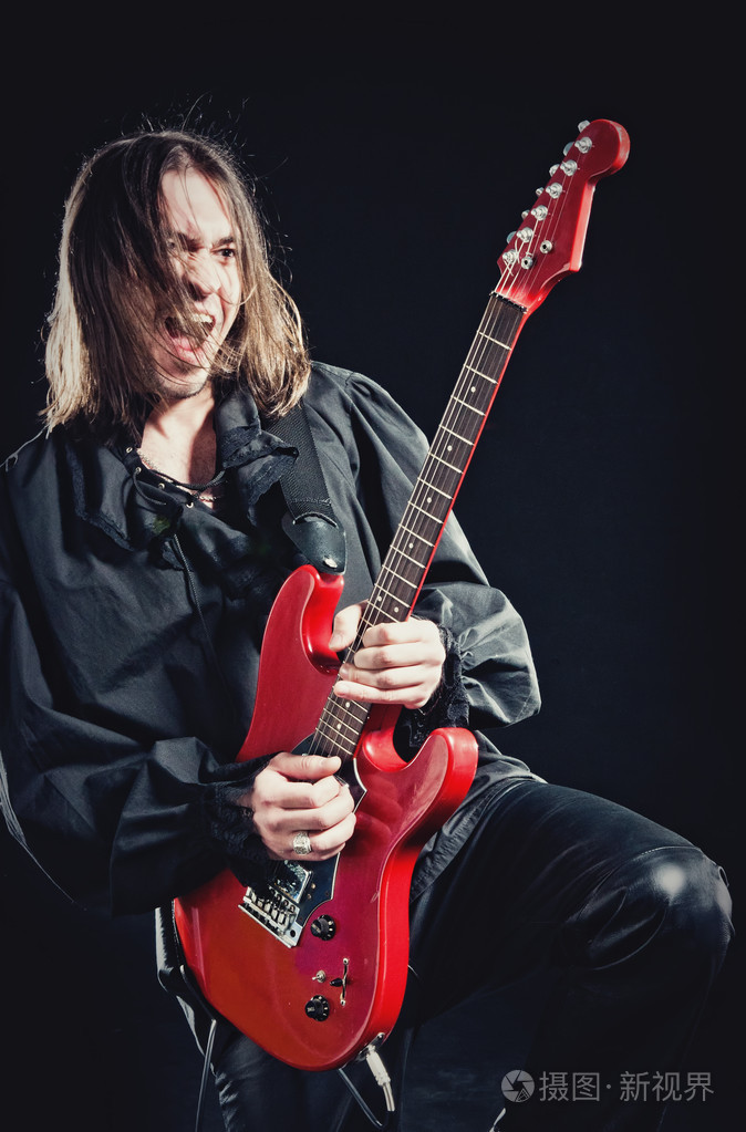 摇滚明星玩一场音乐会