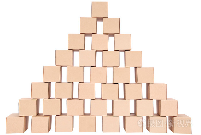 箱纸板的 boxes.pyramid