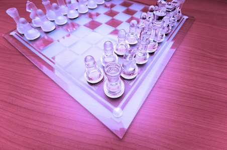 国际象棋棋子在棋盘上的一套