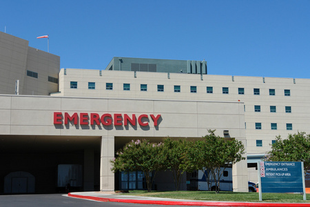 紧急情况的医院大楼图片