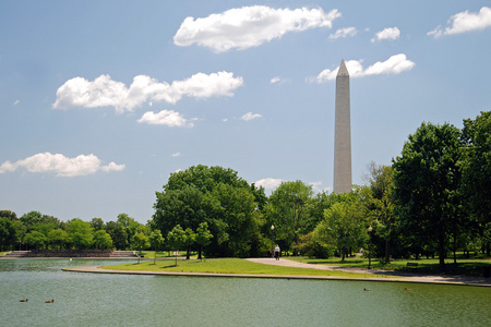 华盛顿纪念碑在华盛顿特区