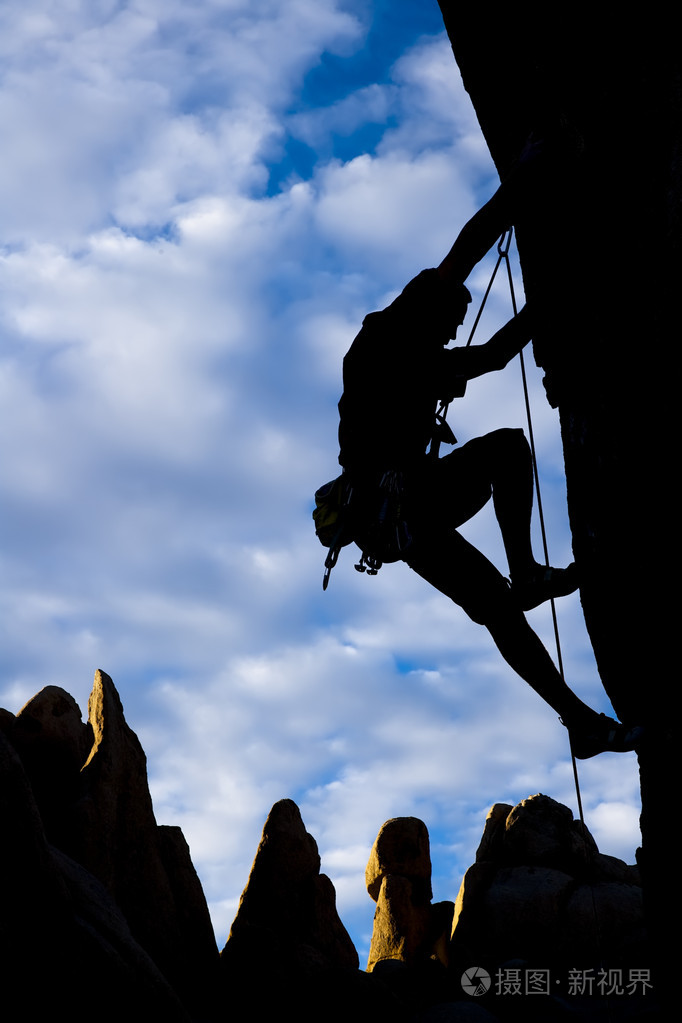 攀岩倒映