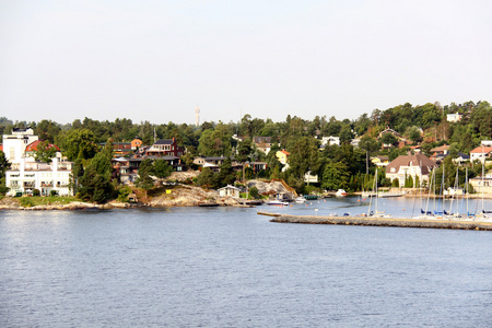 荒凉的小岛在瑞典群岛图片