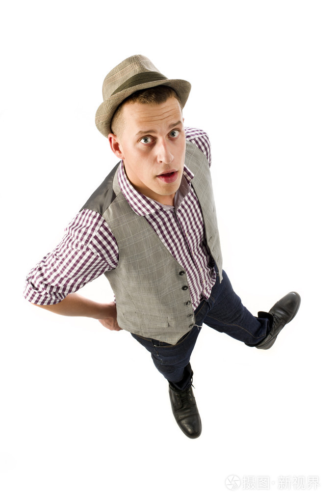 在白色背景上的时尚年轻人