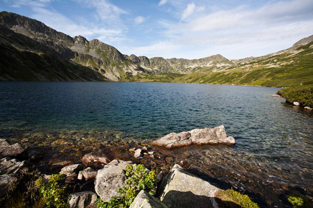 山与湖风景