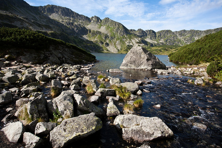 山与湖风景