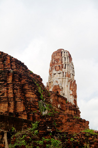 在 wat chaiwattanaram 寺，大城府，泰国宝塔