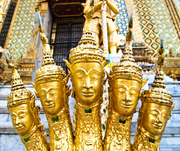 在玉佛寺，曼谷，泰国的雕像