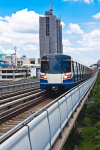 在曼谷空中列车