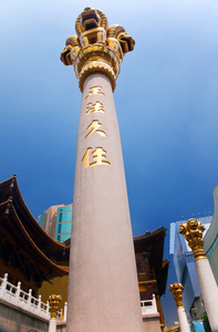 中国上海金狮子屋顶顶部静安寺图片