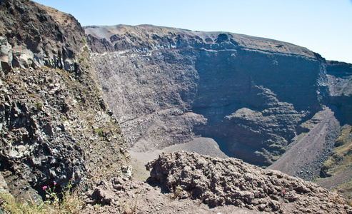 维苏威火山的火山口