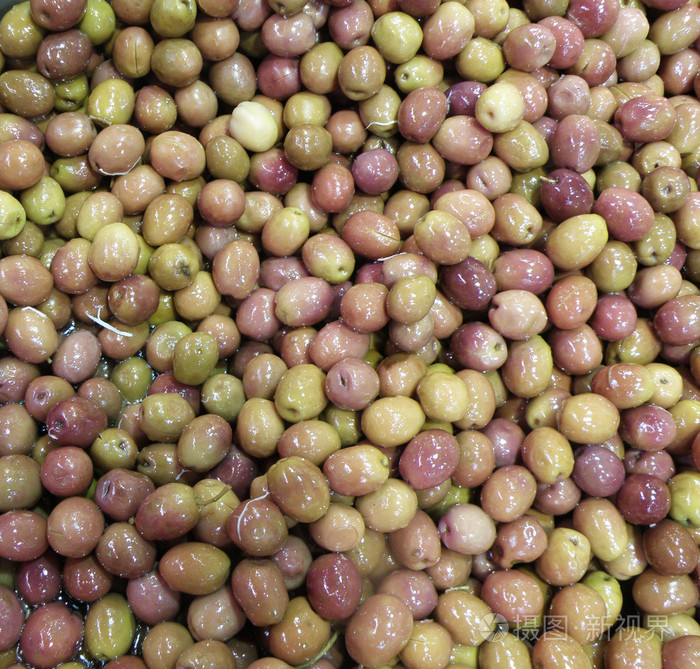 关闭的闪亮橄榄