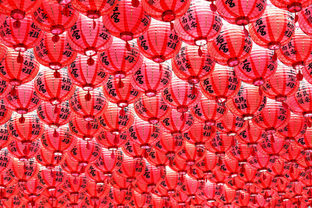 中国红灯笼在寺