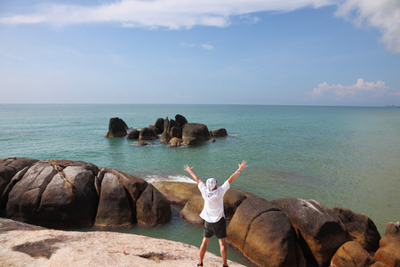 在海从喜悦中老年人旅游图片