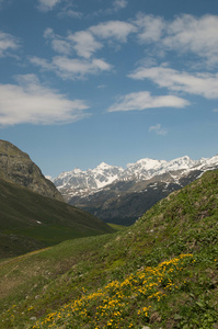 雄伟壮观的高山景观