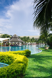 在泰国的游泳池