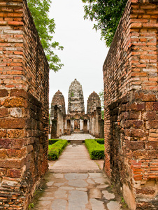 在泰国的古代素可泰历史公园