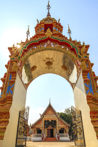 美丽的泰国庙门