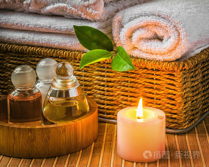 spa 毛巾和蜡烛