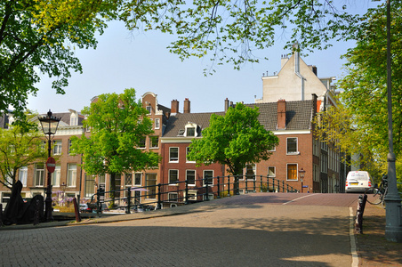美丽街与在阿姆斯特丹，霍尔河桥