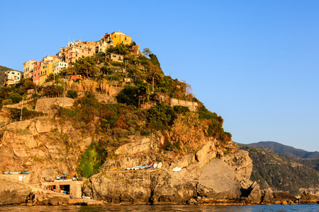 在 Corniglia 村的五渔村，意大利的日落