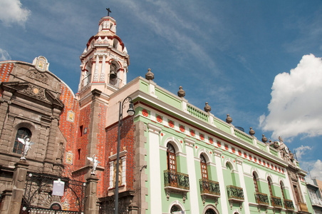 佩布拉的贝伦教堂和陆军博物馆墨西哥