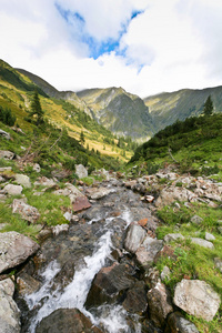 山区河流