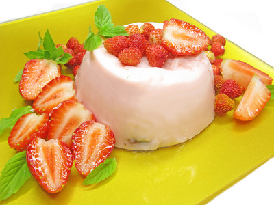 水果草莓甜点