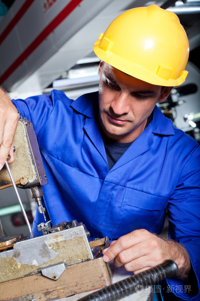 机修工修理工业平缝机