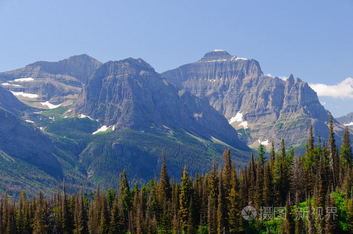 在美国西部的山辉煌