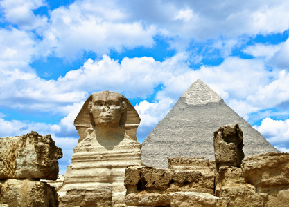 埃及吉萨大金字塔和狮身人面像