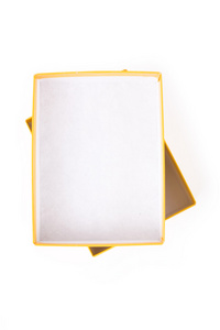 黄色纸箱