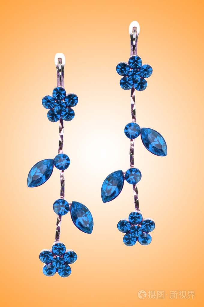 珠宝首饰概念与漂亮耳环