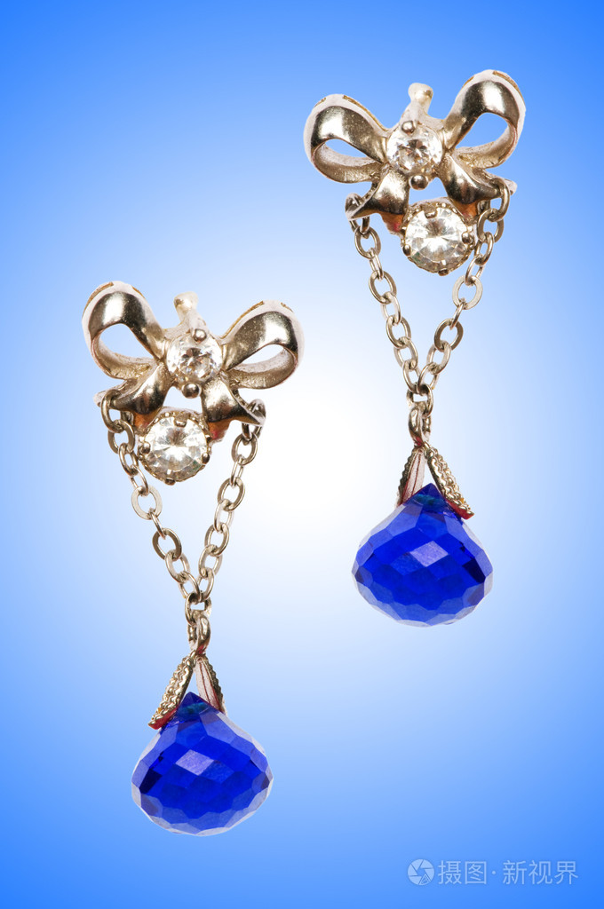 珠宝首饰概念与漂亮耳环