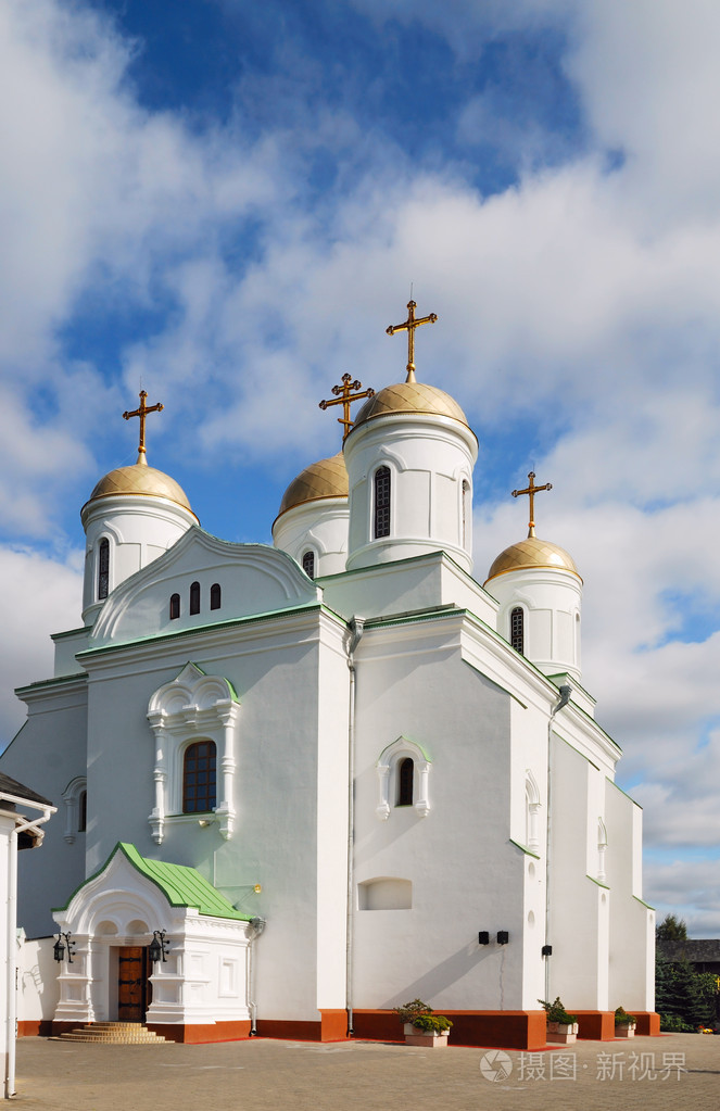 蓝蓝的天空对严峻东正教大教堂照片-正版商用图片19iqxj-摄图新视界