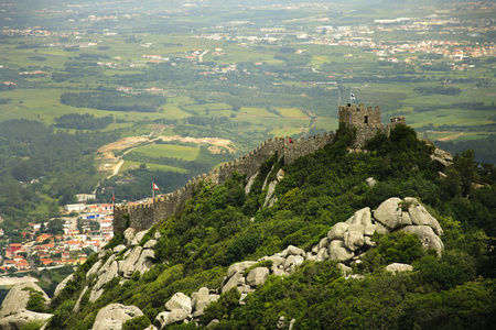 在sintra葡萄牙语Castelo dos mouros