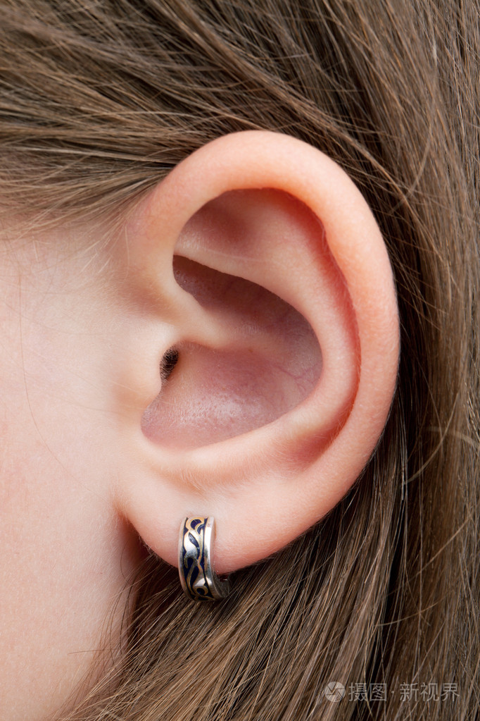 小女孩的耳朵照片-正版商用图片19j1mn-摄图新视界