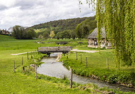 景区观科研型的法国春季农村和图片