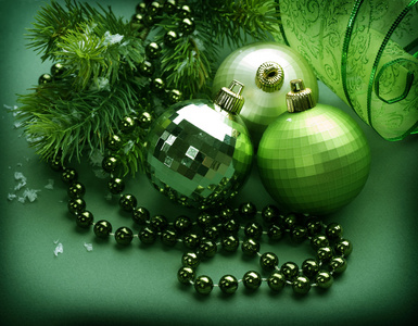 圣诞装饰。绿色