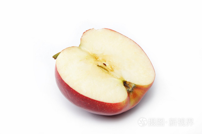 在白色背景上的半个苹果