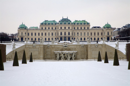 维也纳丽城宫殿在冬季
