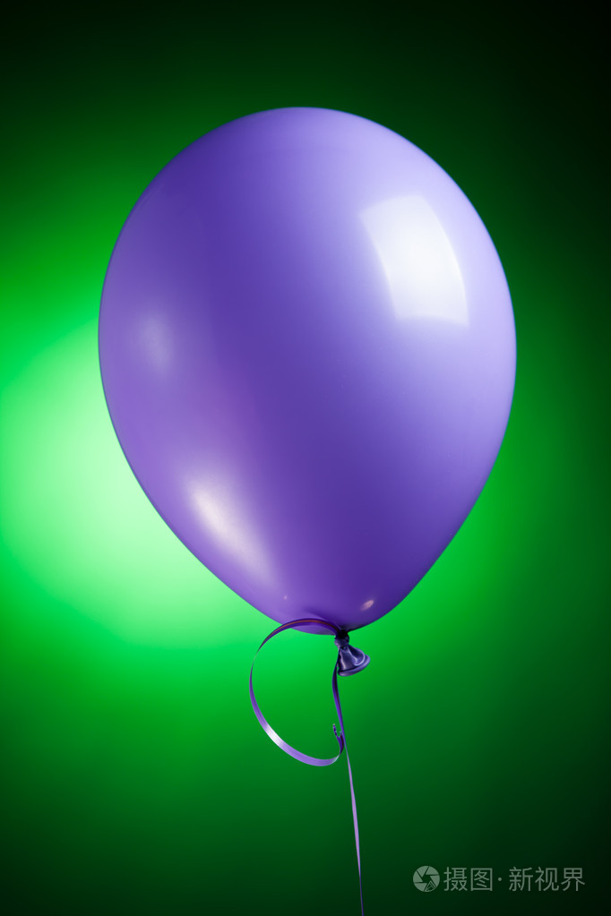 节日紫色气球