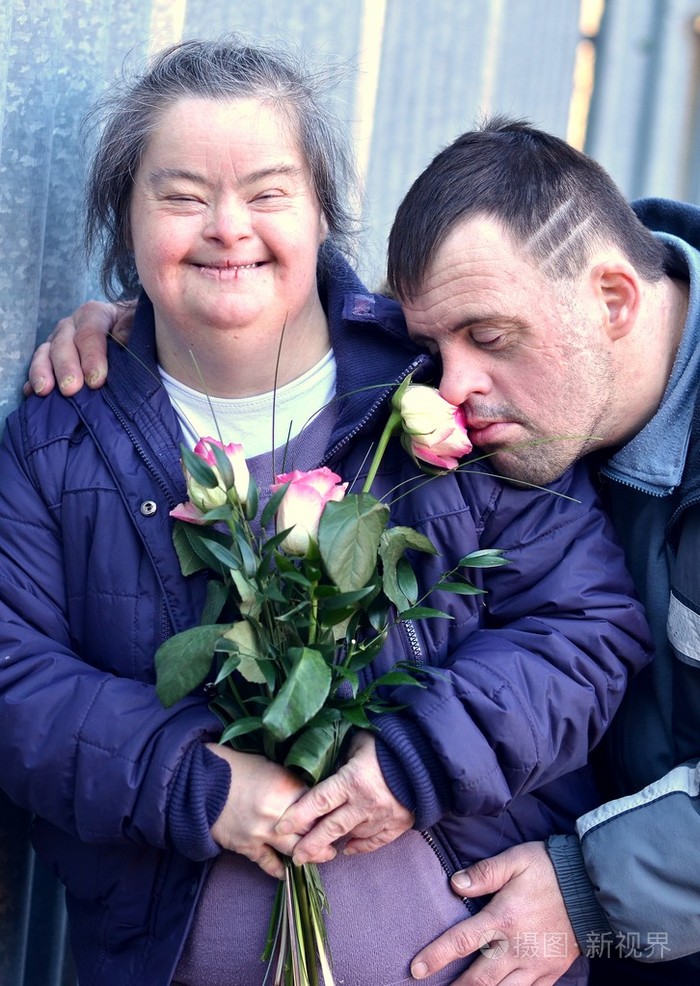 唐氏综合征,情侣照片-正版商用图片19ngpj-摄图新视界