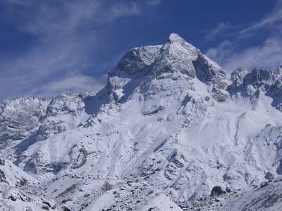 雪盖的山