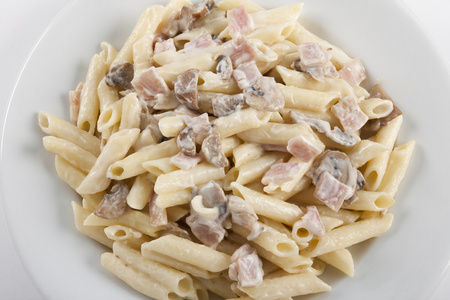 通心面 carbonara